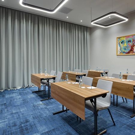 Courtyard By Marriott Bucharest Floreasca Exterior photo