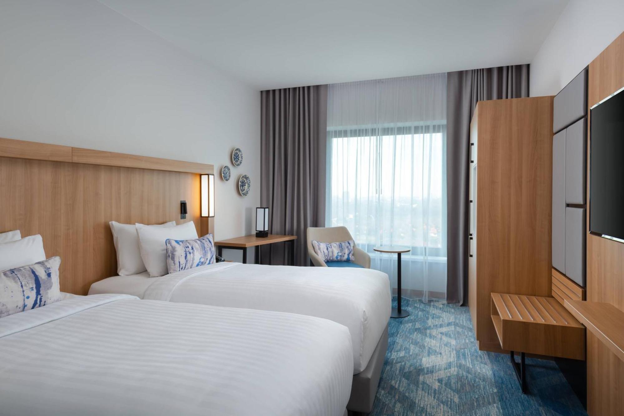 Courtyard By Marriott Bucharest Floreasca Exterior photo